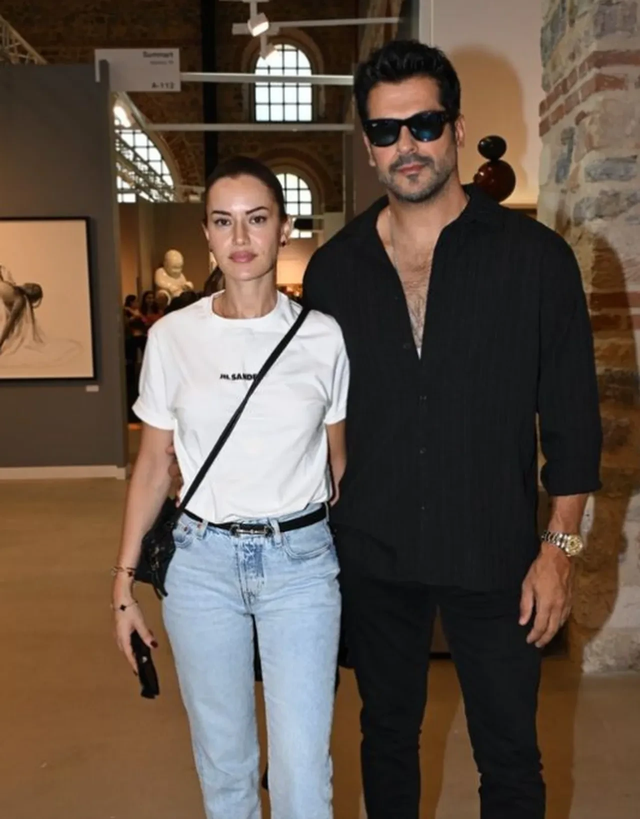 Burak Özçivit ile Fahriye Evcen boşanma iddialarına son noktayı koydu 