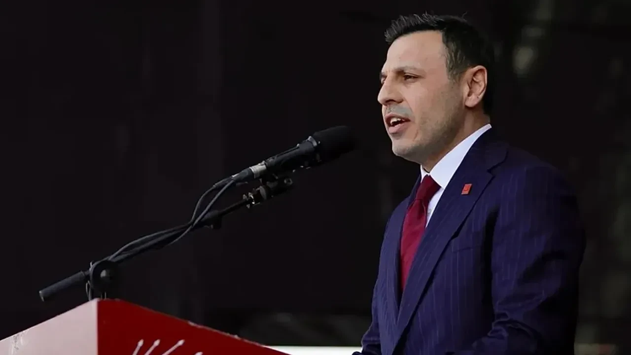 CHP kongresiyle ilgili flaş gelişme! Mahkemenin durdurma talebine, YSK'dan ret: Özgür Çelik yeniden seçildi