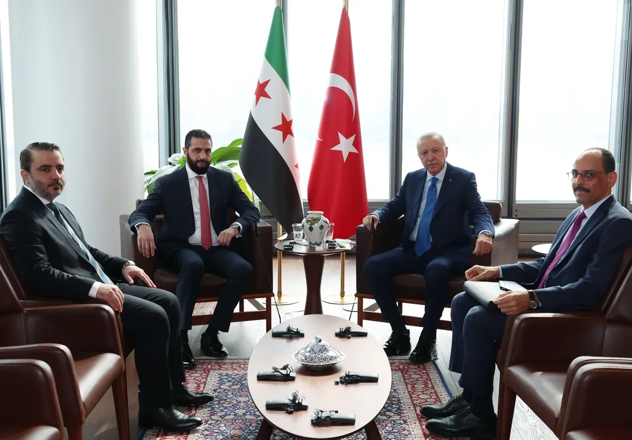 Cumhurbaşkanı Erdoğan, Suriye Cumhurbaşkanı Şara ile bir araya geldi