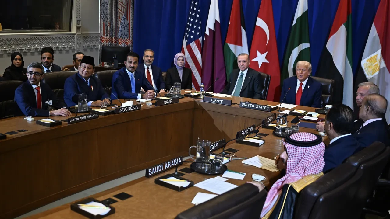 Erdoğan ile Trump'ın yan yana olduğu Gazze toplantısında ne konuşuldu? Müslüman liderlerden ortak açıklama
