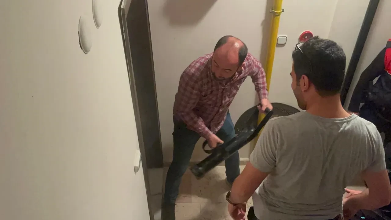 "Eski eşim bıçakladı" dedi, yardım çığlıkları mahallede yankılandı! Ekipler gözlerine inanamadı