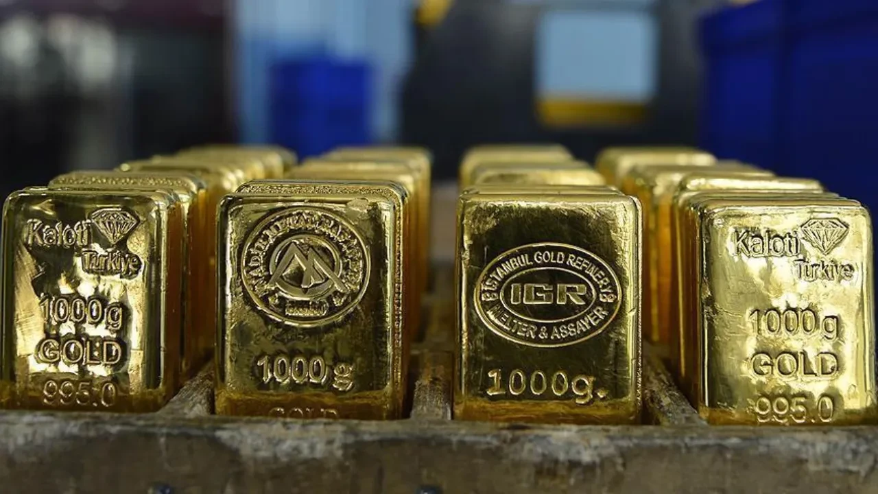 Gram altın yıl sonu ne kadar olur? Rekor kıran altın fiyatlarında 2025 sonu tahminleri 