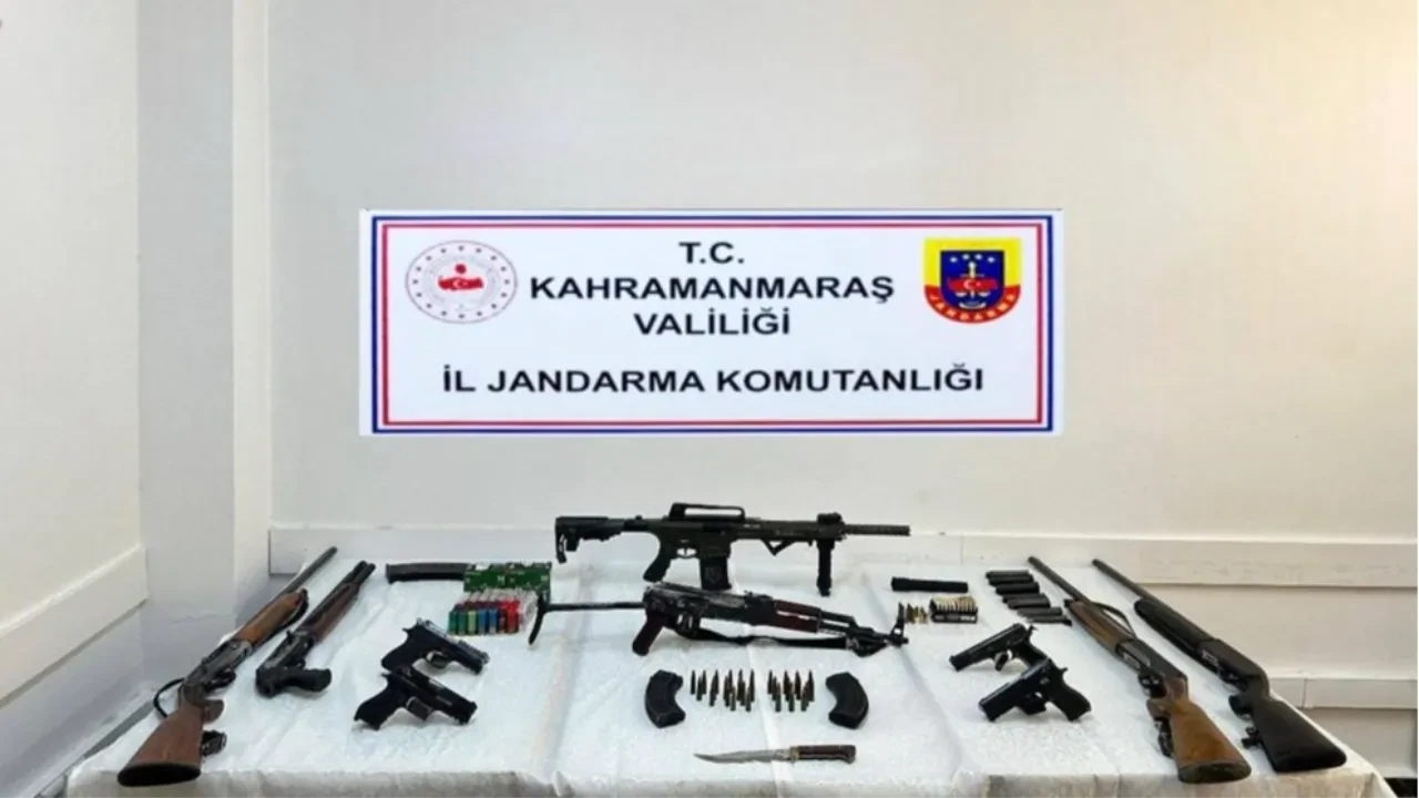 Kahramanmaraş’ta silah kaçakçılarına baskın! Cephanelik ortaya çıktı: Tutuklamalar var!