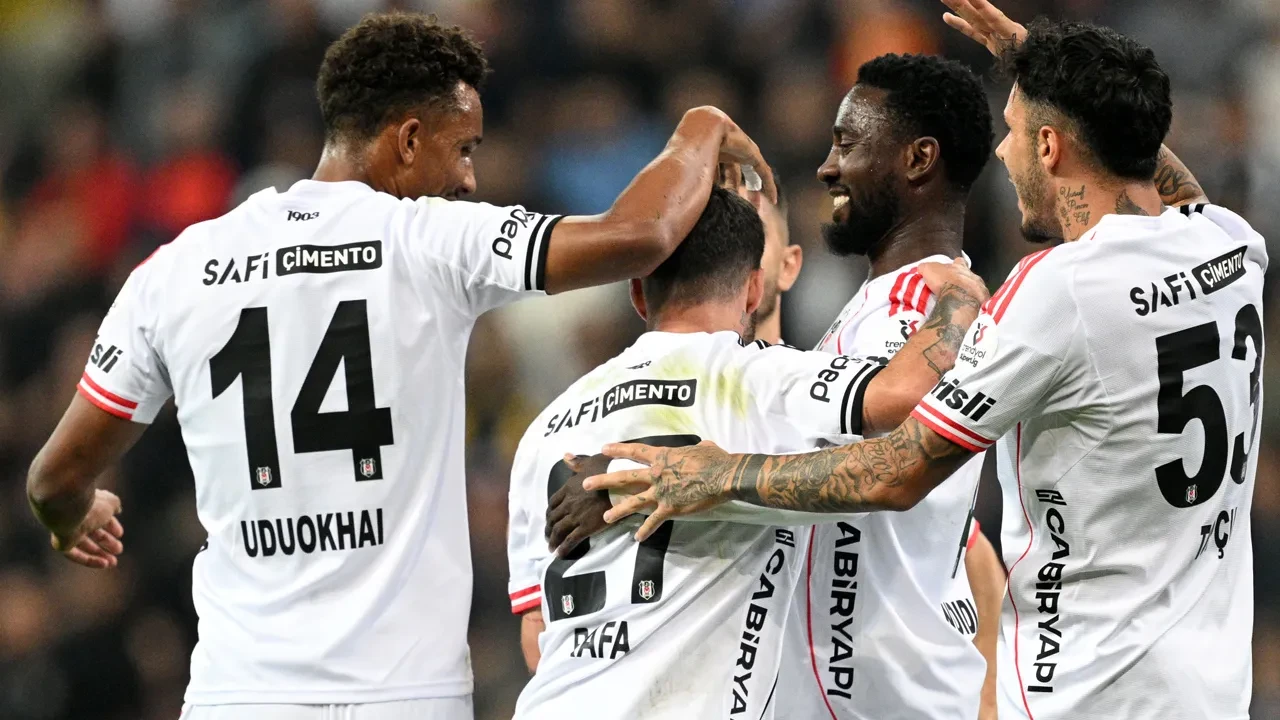 Beşiktaş'tan Kayserispor deplasmanında farklı galibiyet