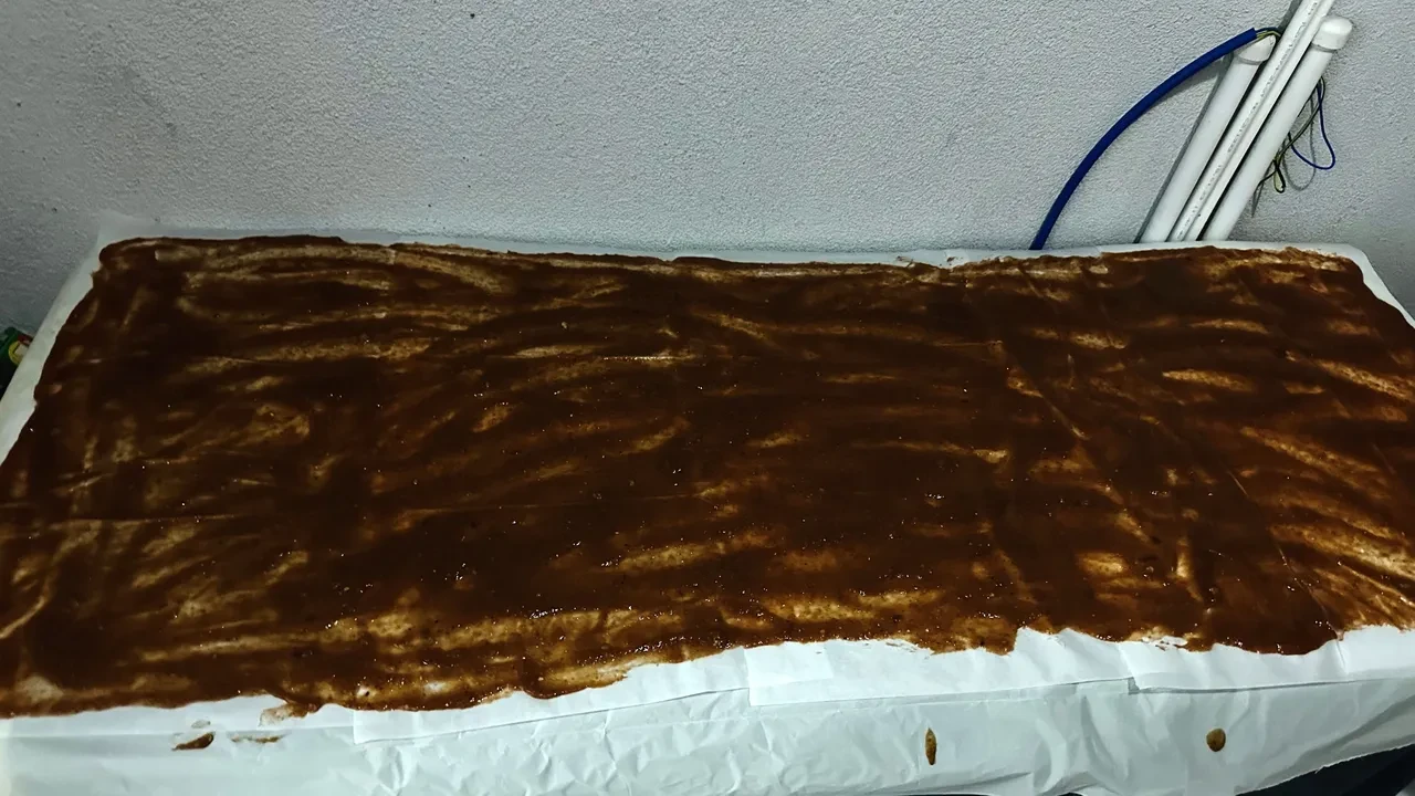 Kışın sofraları süsleyecek, tamamen doğal! Yüksekovalı kadınların yoğun mesaisi