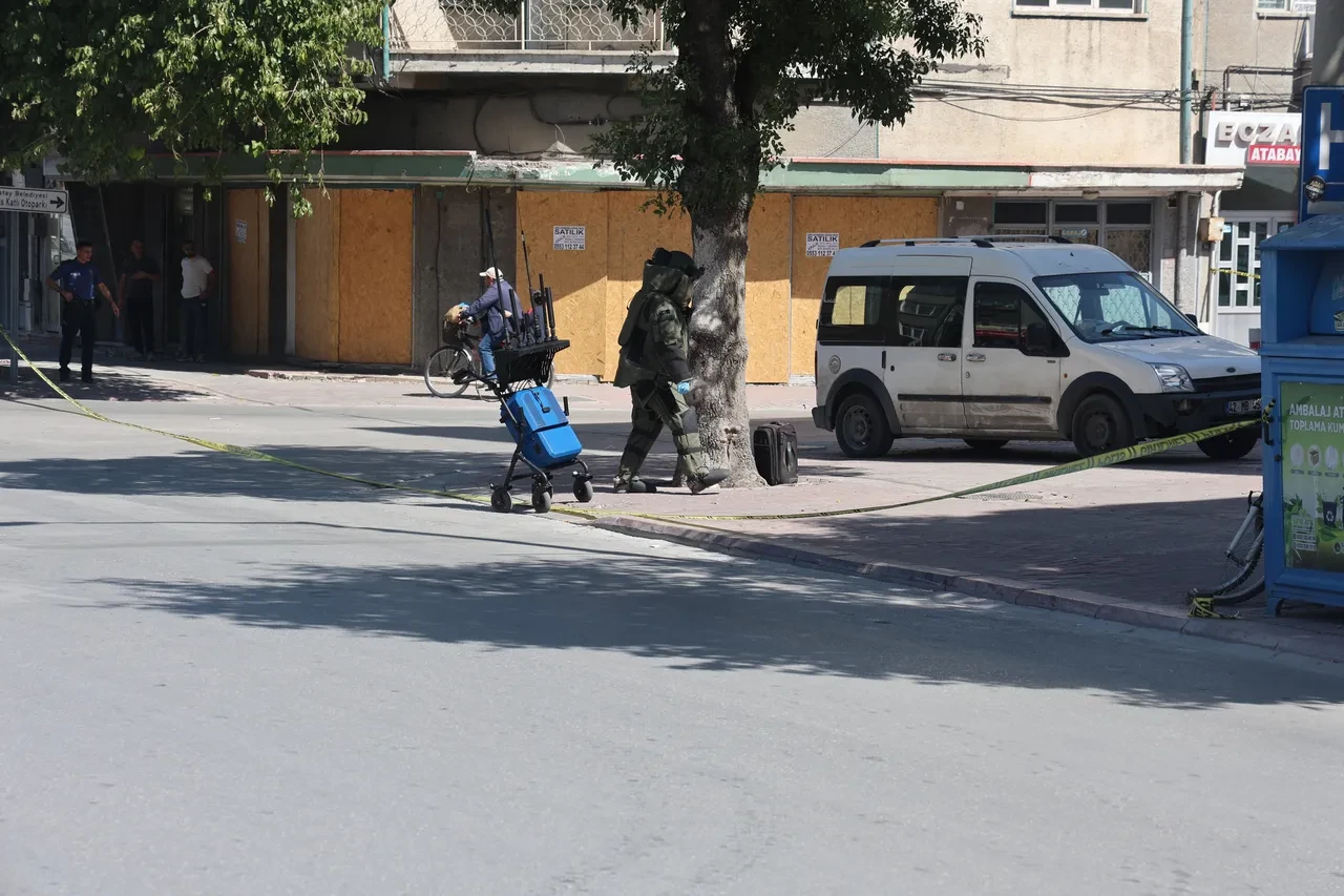 Konya'da şüpheli valiz alarmı
