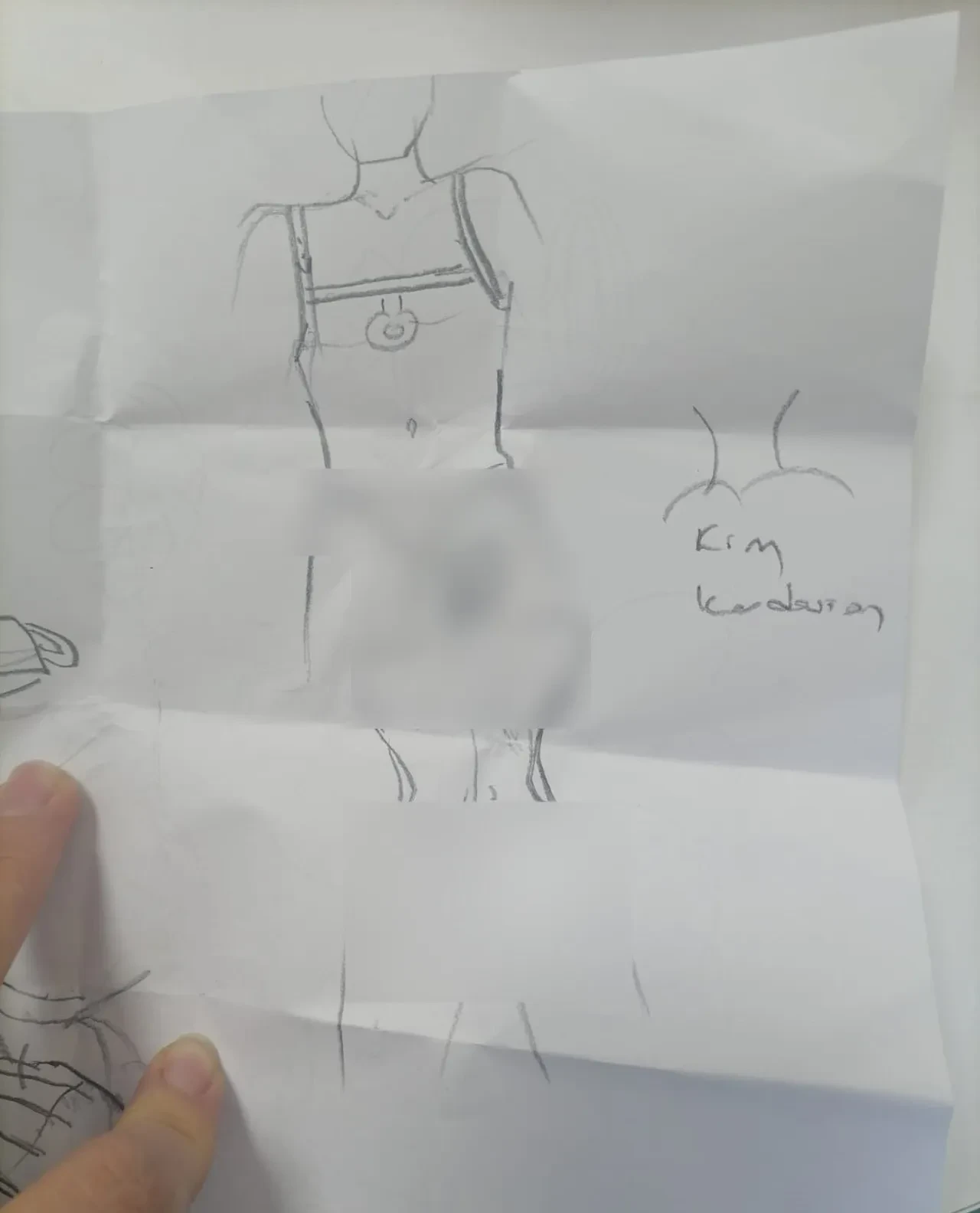 Okulda 'nü resim' skandalı: Öğretmen hakkında soruşturma