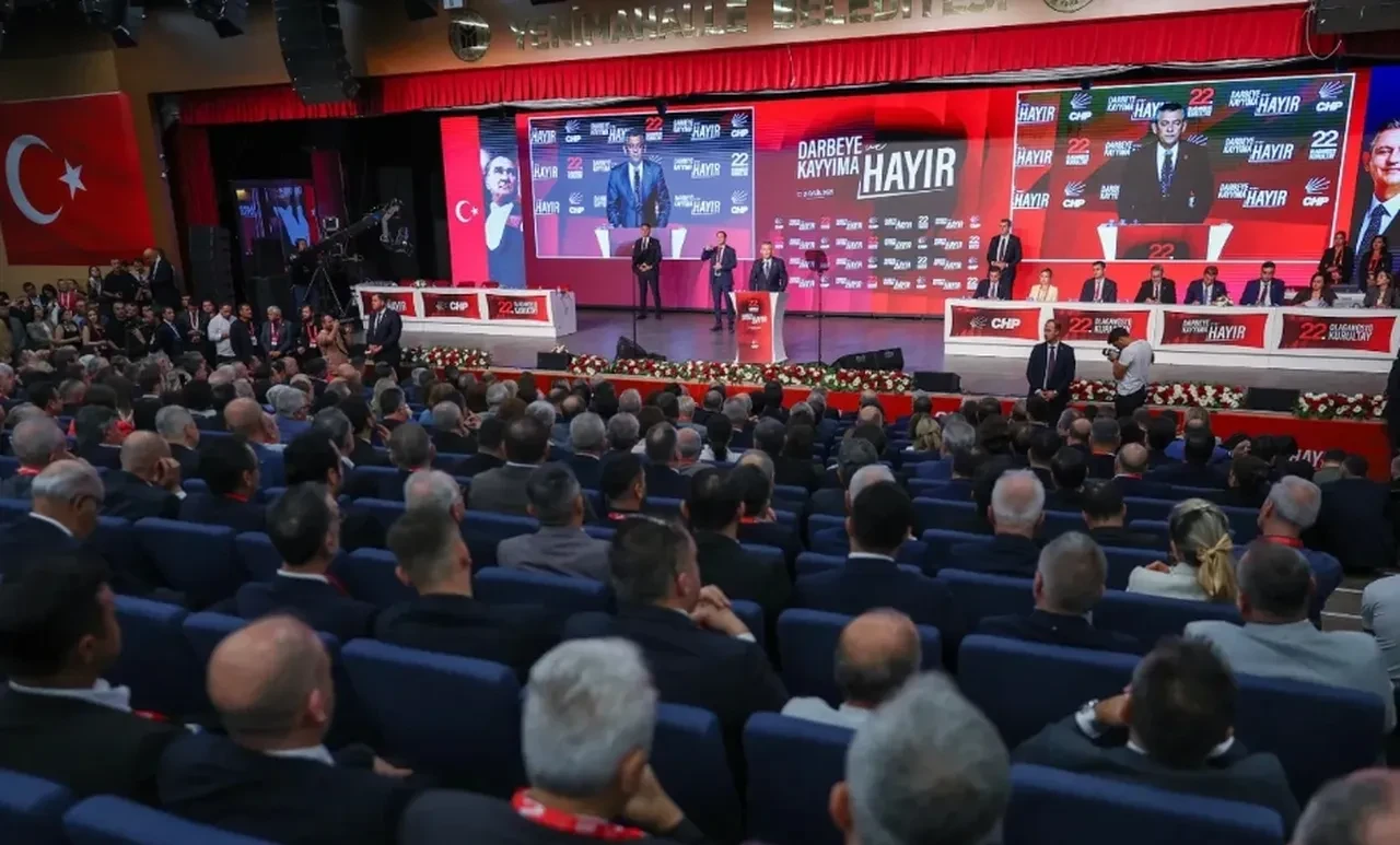 Özlem Erkan kimdir? CHP İstanbul Kongresi'nin davacı isimleri arasında yer alıyor