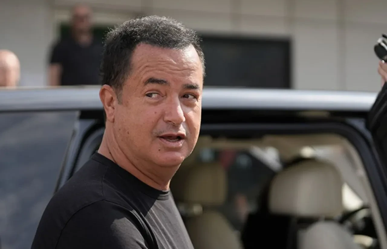 Acun Ilıcalı'nın zenginlikle ilgili sözleriyle sosyal medyayı ikiye böldü: Paran yoksa derdin yok 