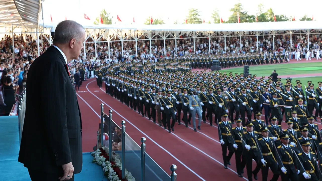 Askeri hastaneler geri dönüyor mu? Mete Yarar: Altına imzamı atarım!