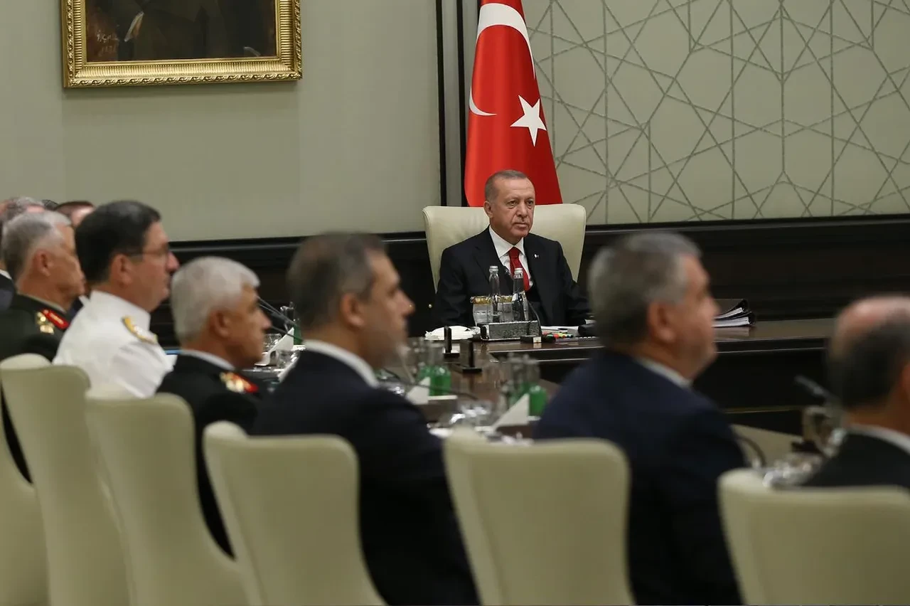 Askeri hastaneler geri dönüyor mu? Mete Yarar: Altına imzamı atarım!