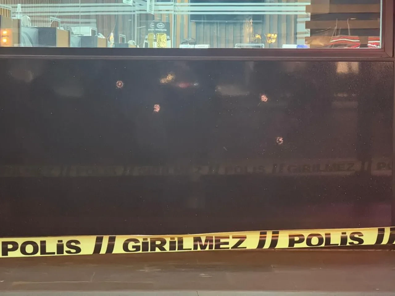 Beylikdüzü'nde kuyumcuya silahlı saldırı düzenlendi!