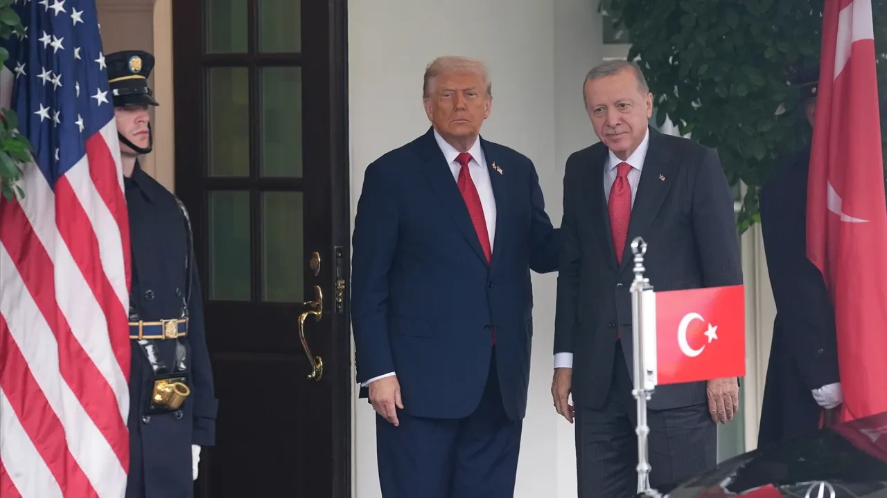 Beyaz Saray'da kritik zirve! Cumhurbaşkanı Erdoğan ile Trump bir araya geldi
