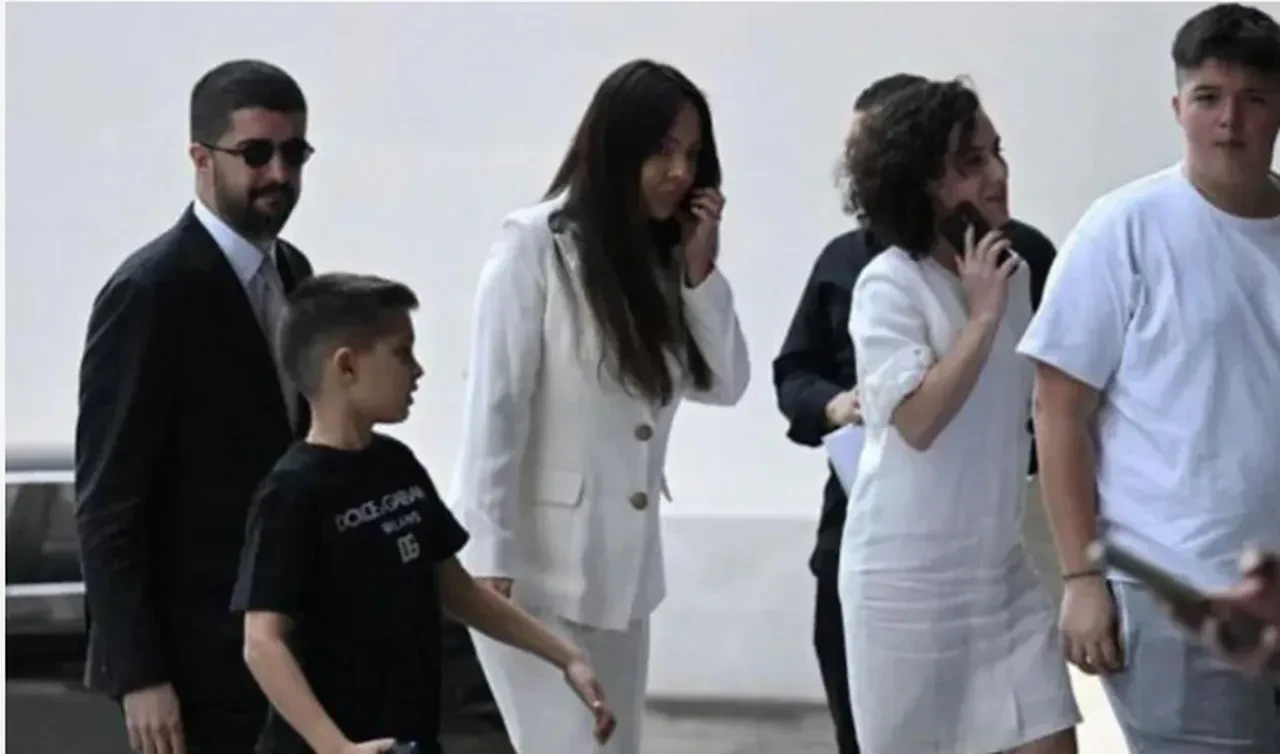 Ebru Gündeş ile Murat Özdemir boşanıyor! Açıklama geldi