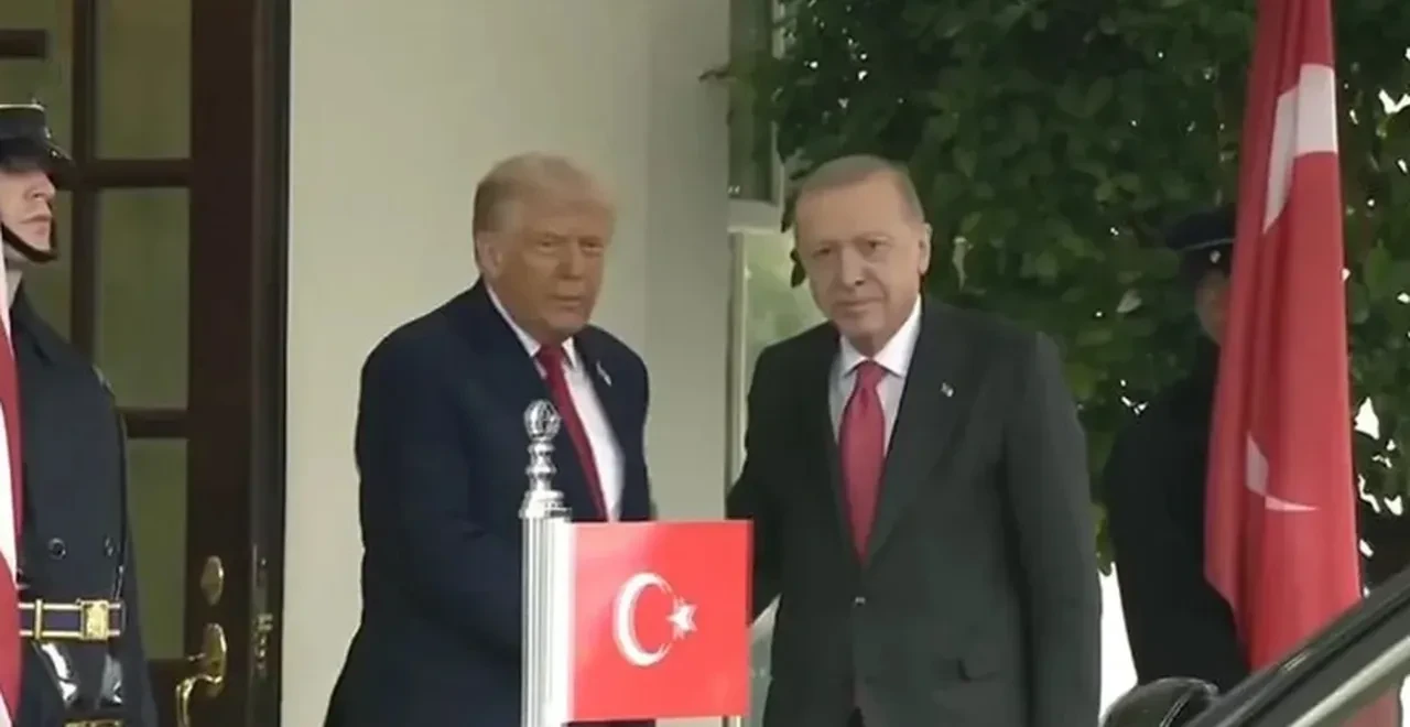 Erdoğan Trump görüşmesi başladı mı, bitti mi? Trump kapıda karşıladı