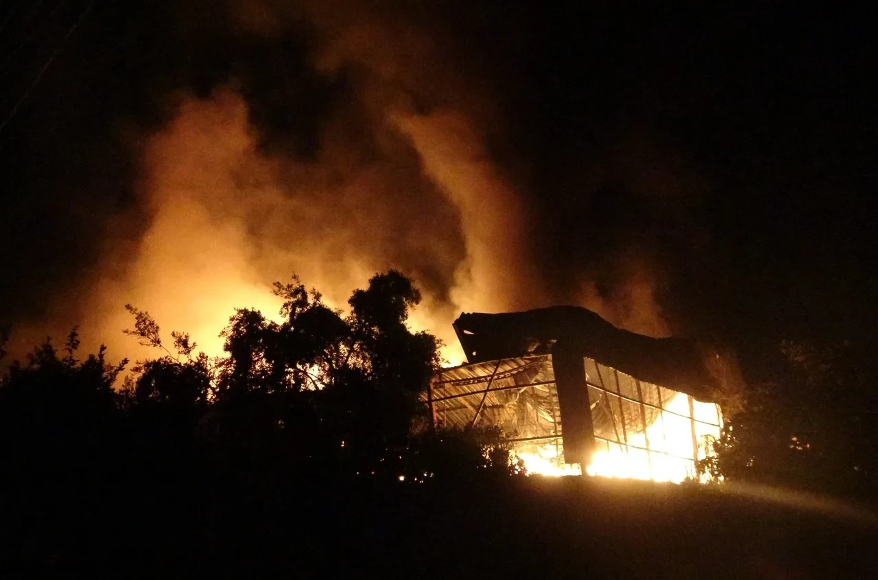 Kundakçı komşu yüzünden düğünleri zehir oldu! Herkes el ele verdi: Çift mutlu sona ulaştı