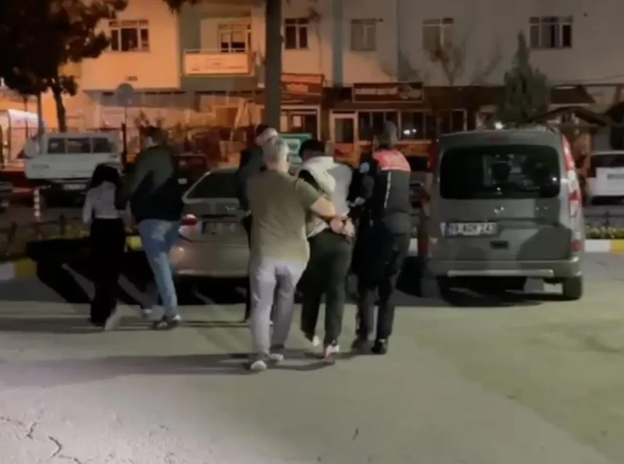 Petshop dükkanında cinayet: 1 ölü, 4 gözaltı