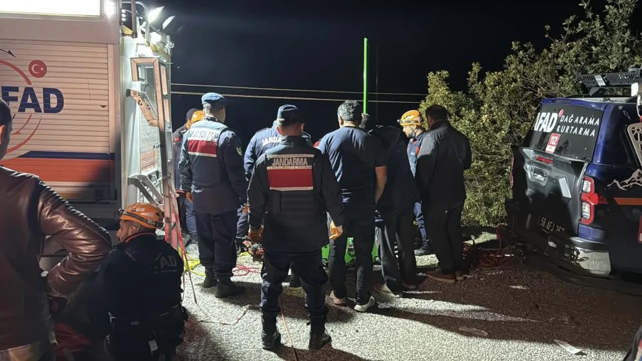 Sivas'ta 100 metrelik uçurumda korkunç kaza: Çok sayıda ceset bulundu