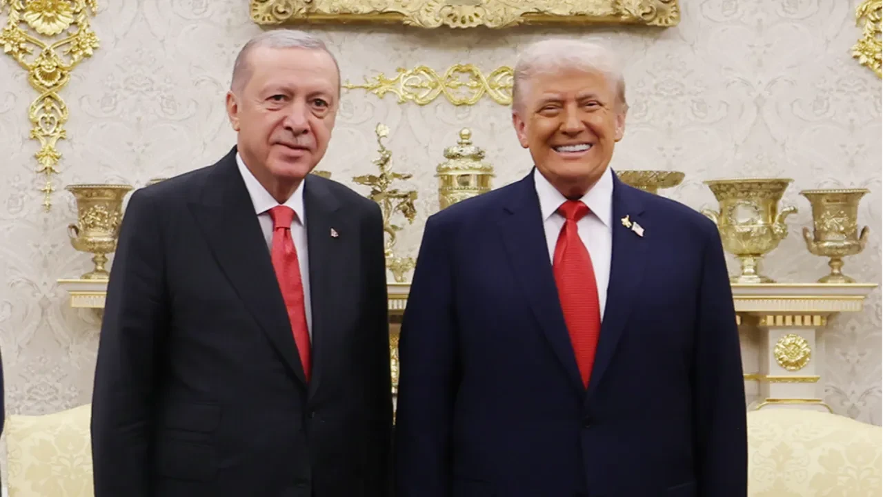 ABD Başkanı Trump Cumhurbaşkanı Erdoğan'ı kapıya kadar uğurladı