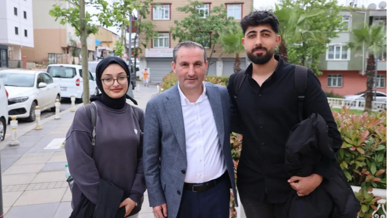 Üniversiteyi kazanan öğrencilere 12 bin TL eğitim desteği: Ön lisans öğrencileri de faydalanacak!