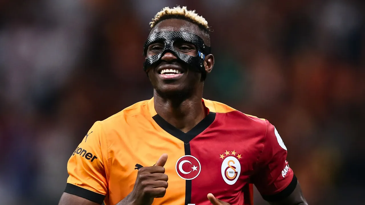  Victor Osimhen sahalara geri dönüyor! Çıkacağı maç belli oldu