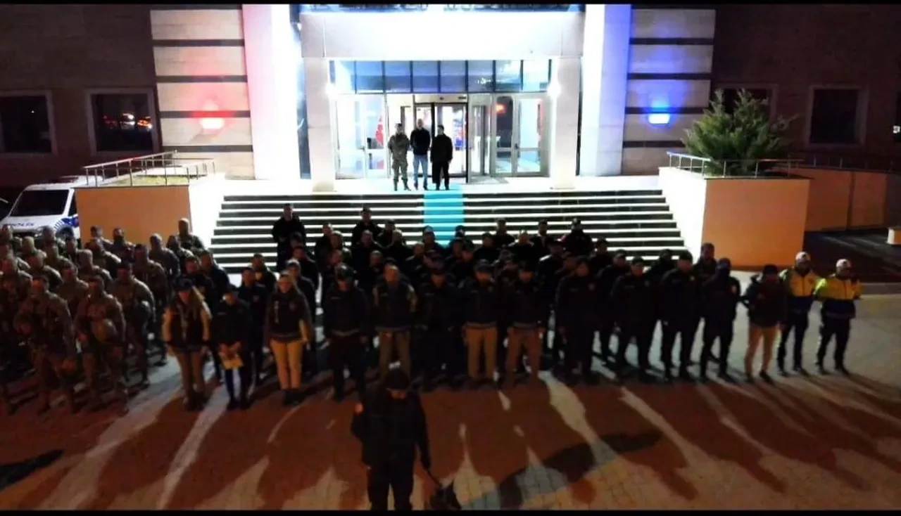 Bitlis’te uyuşturucu satıcılarına operasyon: Çok sayıda tutuklama!