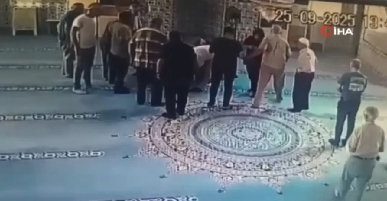 Camide fenalaştı, hastaneye kaldırıldı: O anlar kamerada