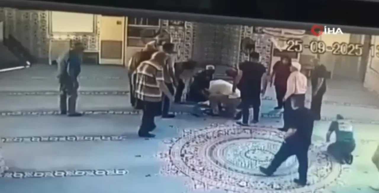 Camide fenalaştı, hastaneye kaldırıldı: O anlar kamerada