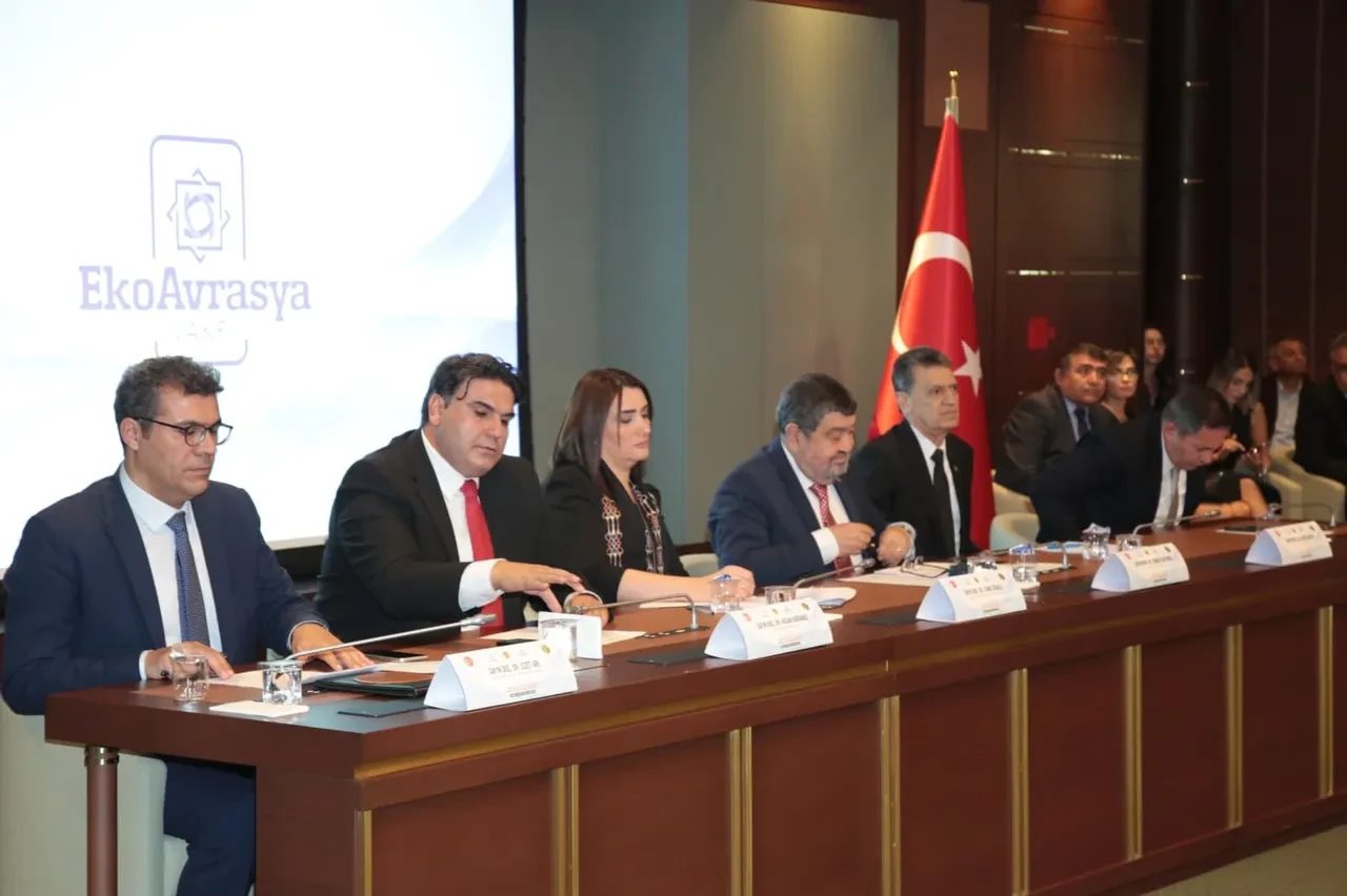 Cumhurbaşkanlığı Külliyesi’nde Türkiye–Türkmenistan Enerji ve Ekonomi Vizyonu paneli düzenlendi