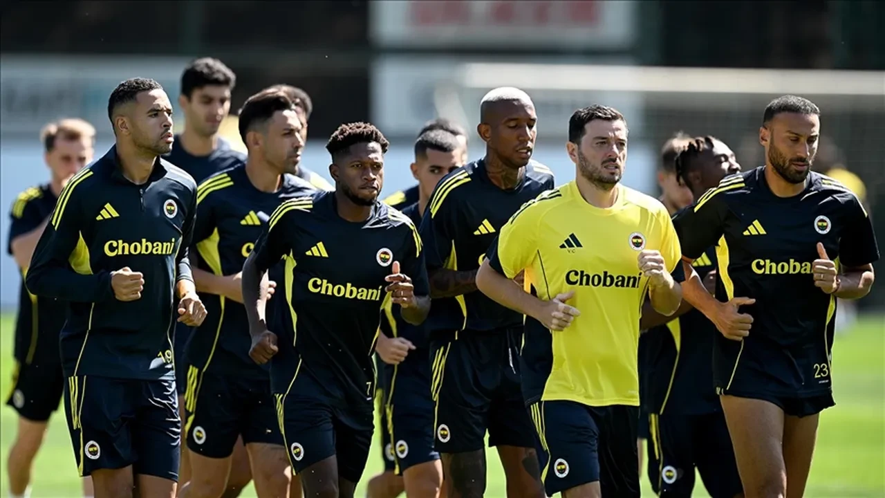 Devin Özek gitti mi?