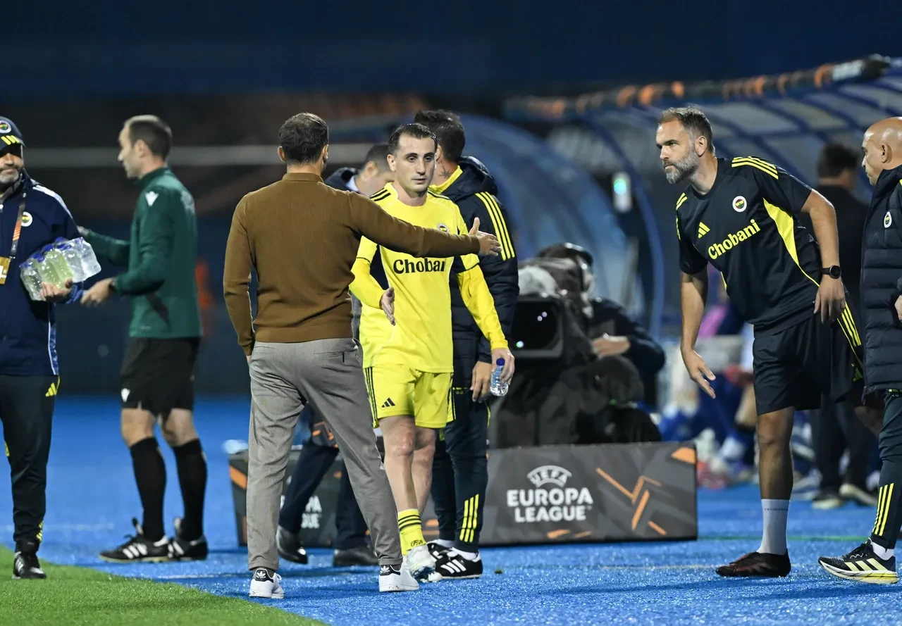 Fenerbahçe Domenico Tedesco ile yollarını ayırıyor! Yerine gelecek hoca belli oldu