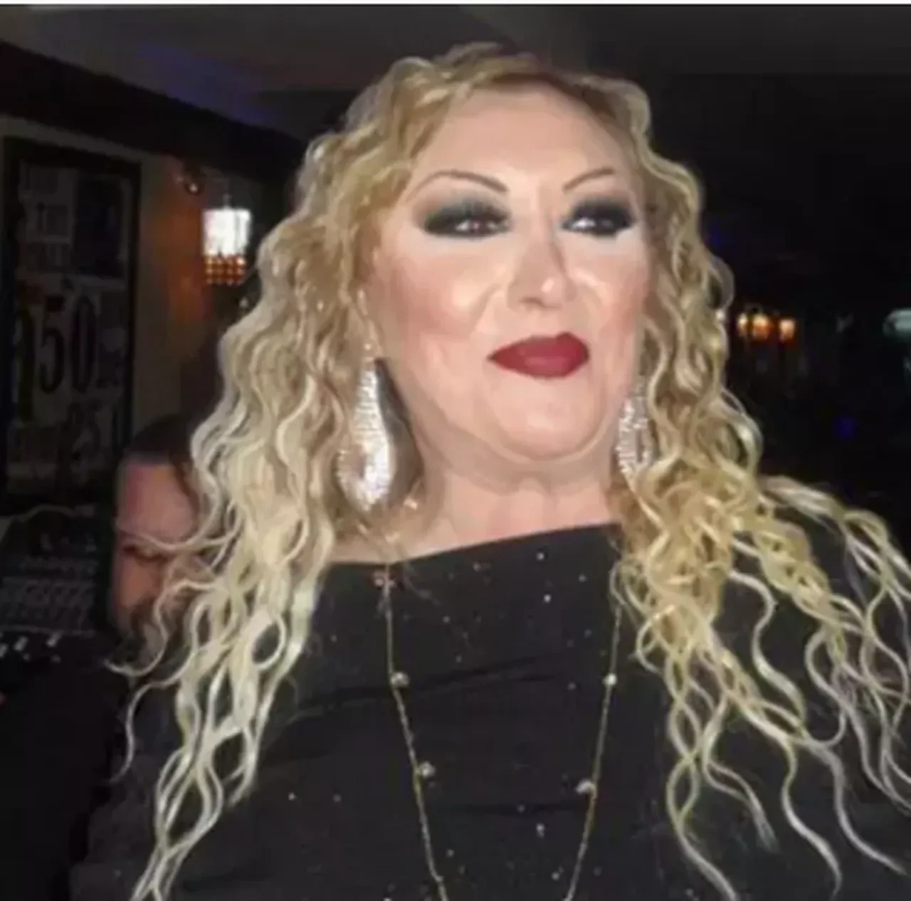 Güllü'nün 11 Eylül'de çekilen görüntüleri ortaya çıktı! Hayranıyla diyaloğu kalpleri ısıttı