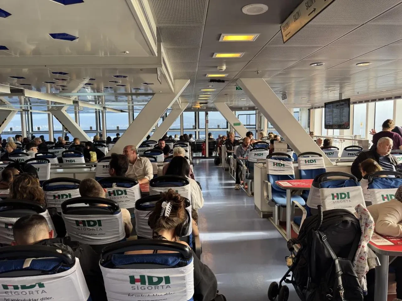 İDO ve BUDO seferleri iptal edildi! Marmara Denizinde kuvvetli rüzgar yolculara zor anlar yaşattı!