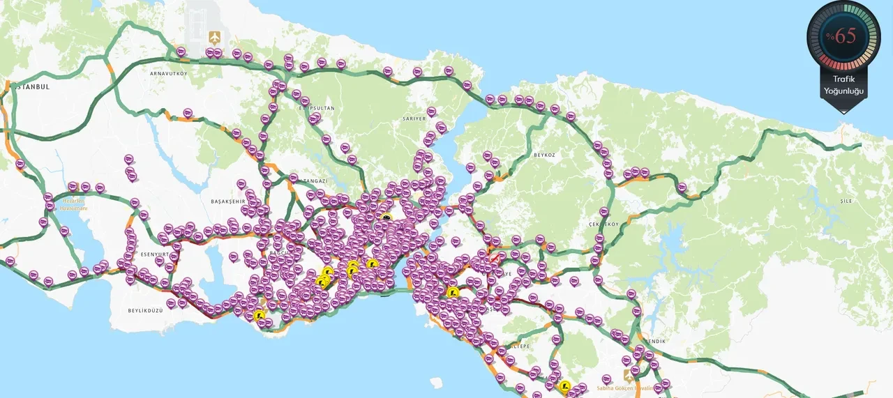 İstanbul güne sağanak yağışla başladı! Trafik kilitlendi: Araçlar dur-kalk ilerliyor 