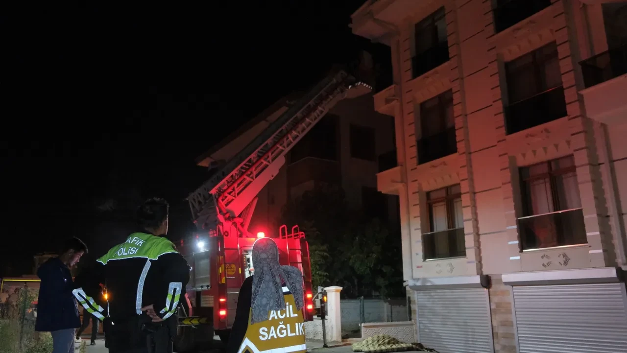 Karaman’da apartman yangını korkuttu