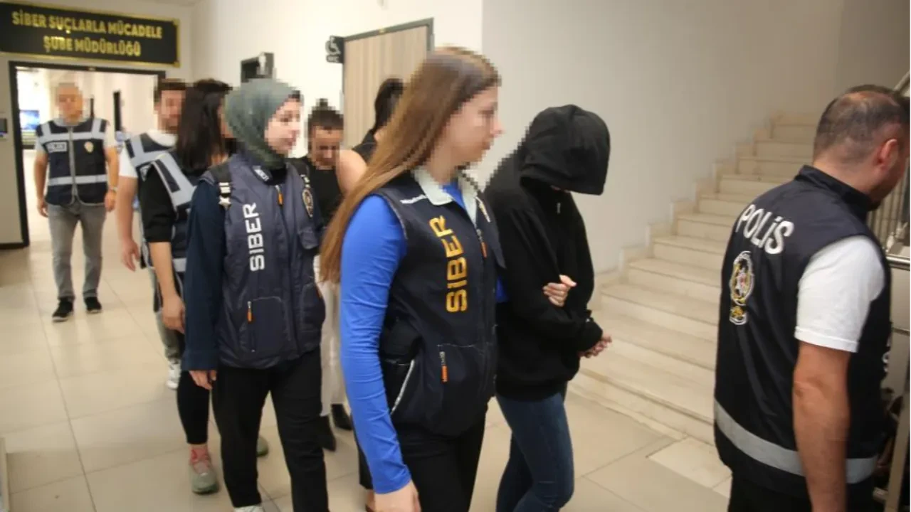 Kocaeli merkezli 16 ilde dolandırıcılara ağır darbe: Çok sayıda tutuklama var!