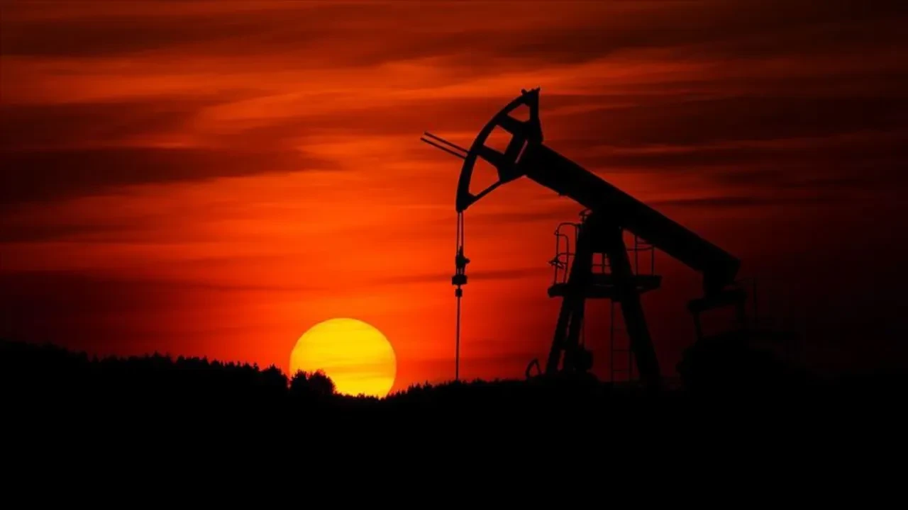 Petrol fiyatları üç haftanın zirvesine dayandı