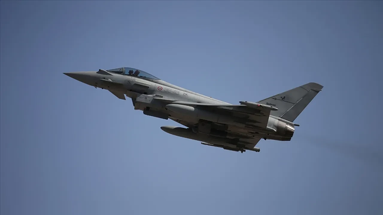 Türkiye’den tarihi hamle! KAAN savaş uçağının yanına hem F-35 hem de Eurofighter