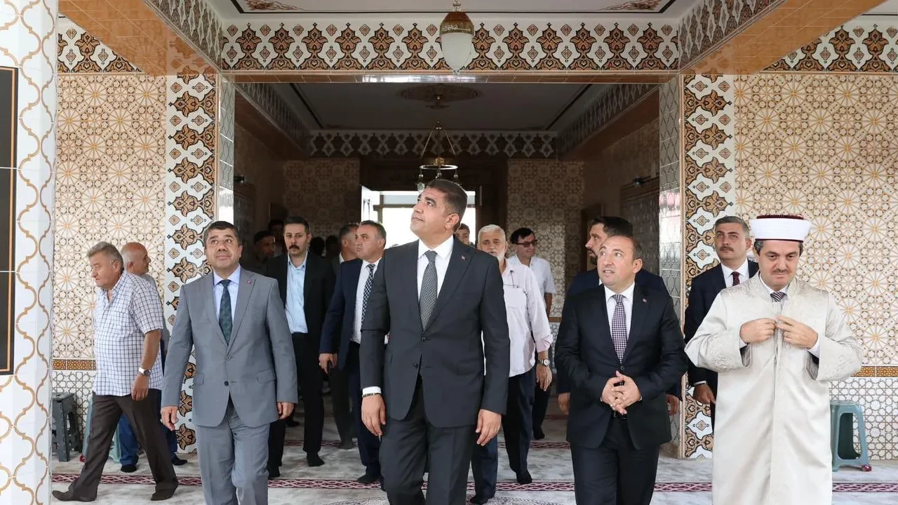 Depremin izleri siliniyor! Yeniden inşa edildi