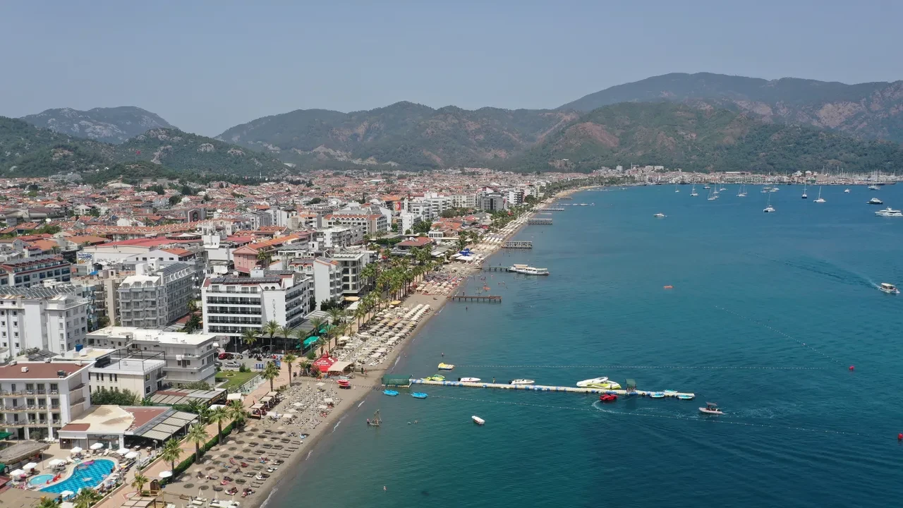 Marmaris turizmi sezona dolulukla veda ediyor