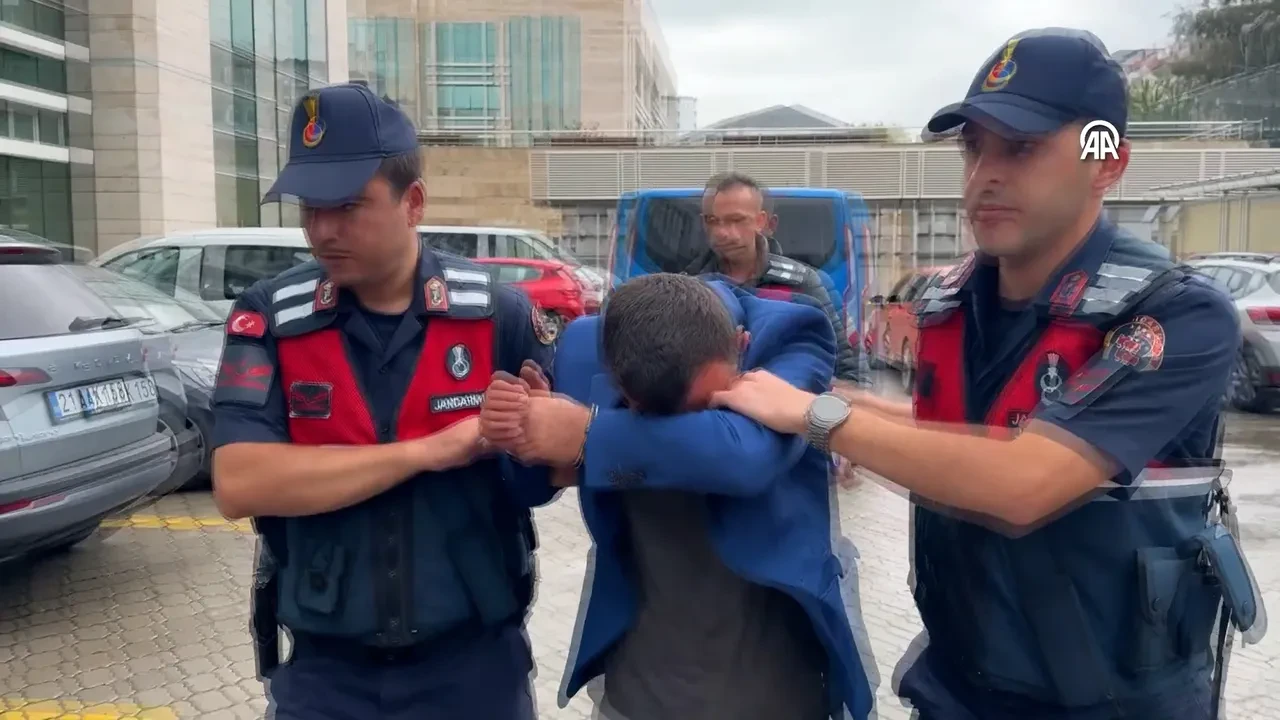 Vahşeti ortaya çıkaran leke! Kan donduran olayı karakolda itiraf etti 