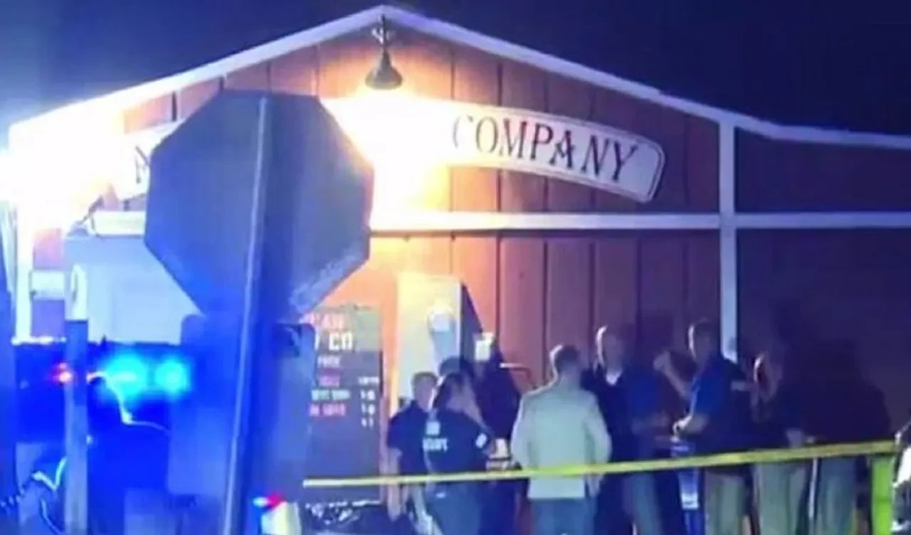 ABD'de gece kulübüne tekneli silahlı saldırı! Ölü ve yaralılar var