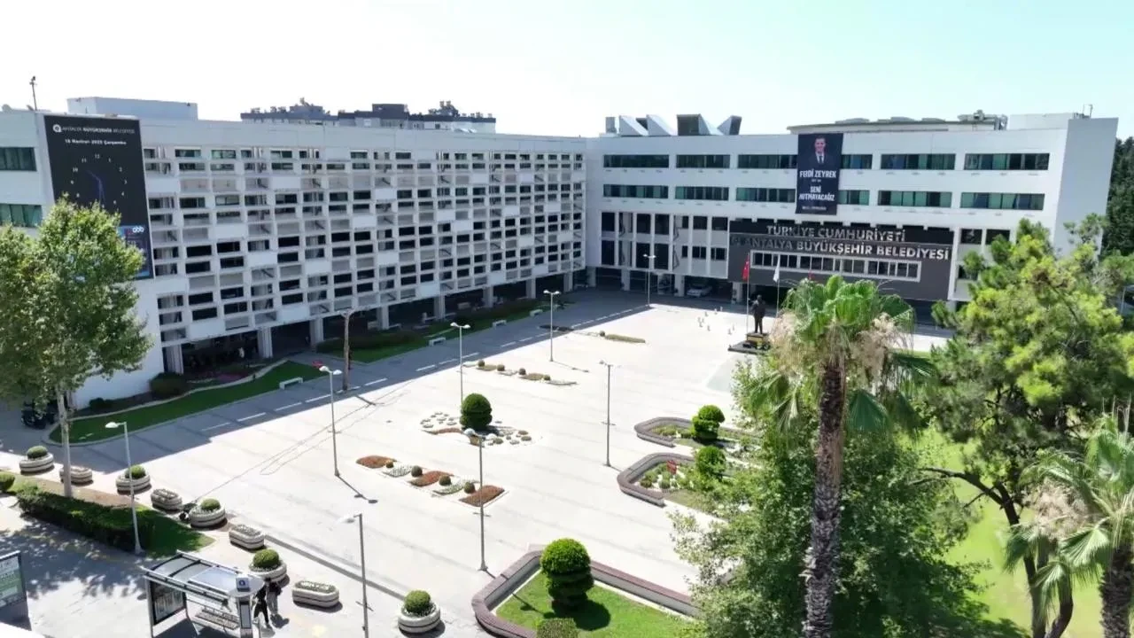 Antalya Büyükşehir Belediyesi'ne yolsuzluk soruşturmasında yeni gelişme