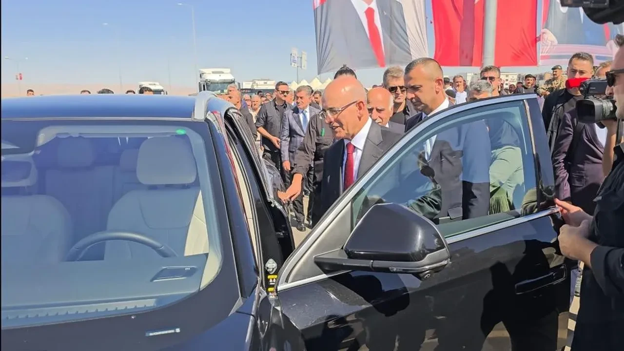 Bakan Şimşek bir ilimizi işaret edip tarih verdi: Muhtemelen büyükşehir olacak