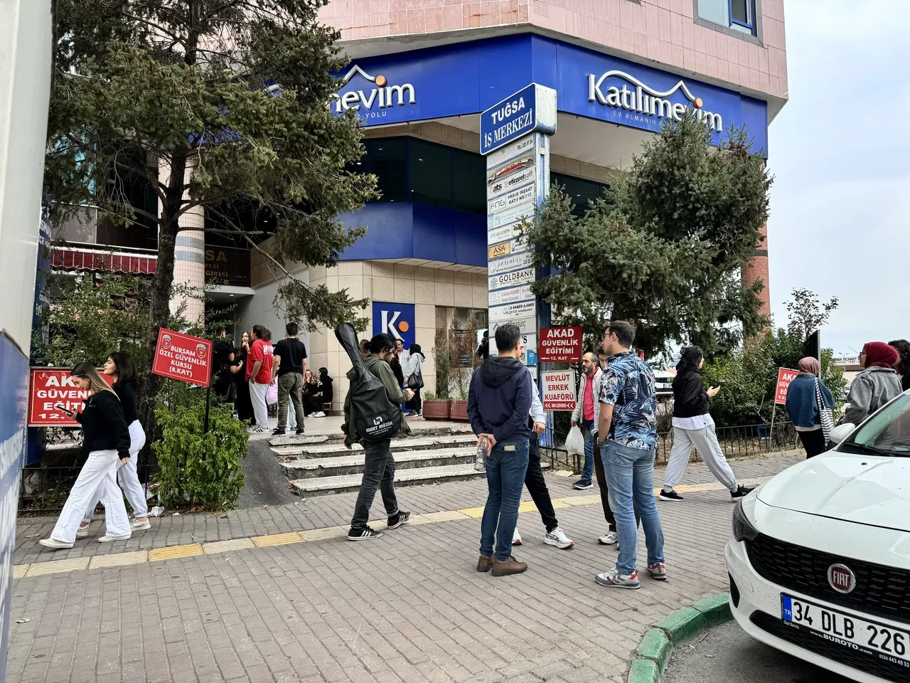 Kütahya'da deprem! İstanbul da sallandı