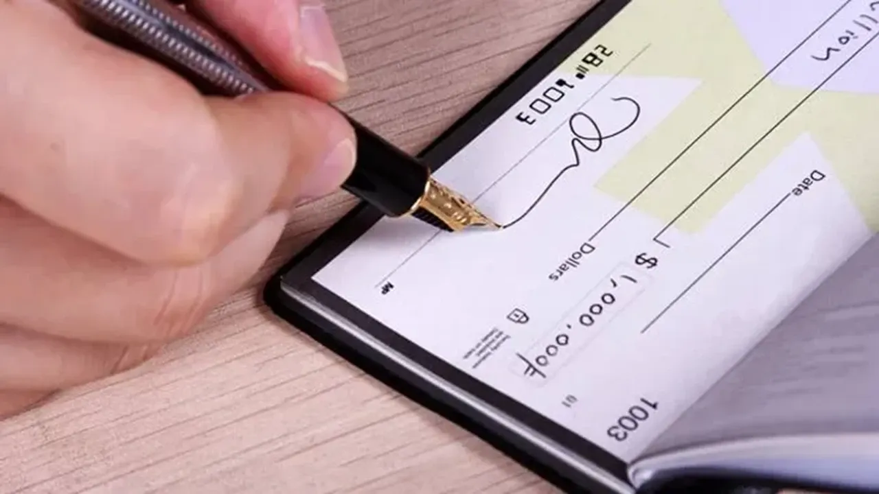 Senette sahteciliğe son! Zorunlu karekod uygulaması geliyor 