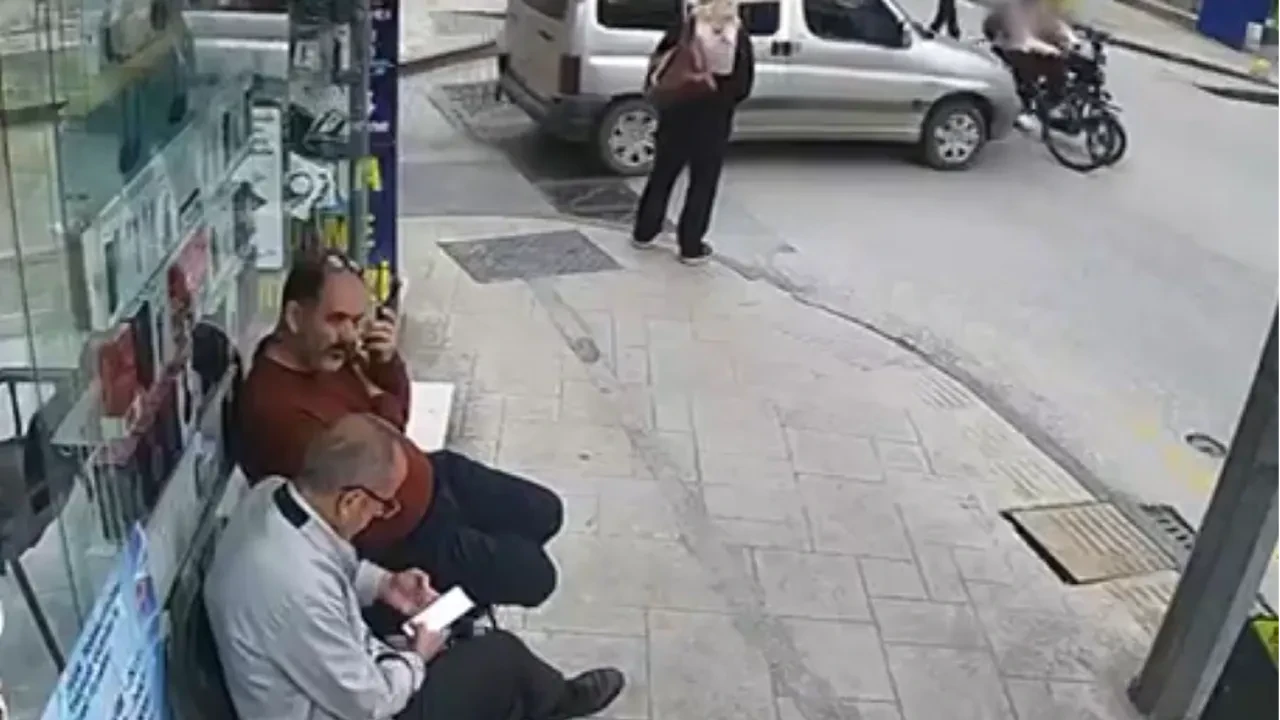Yola bakmadan çıktı, bisikletli çocuğa çarptı
