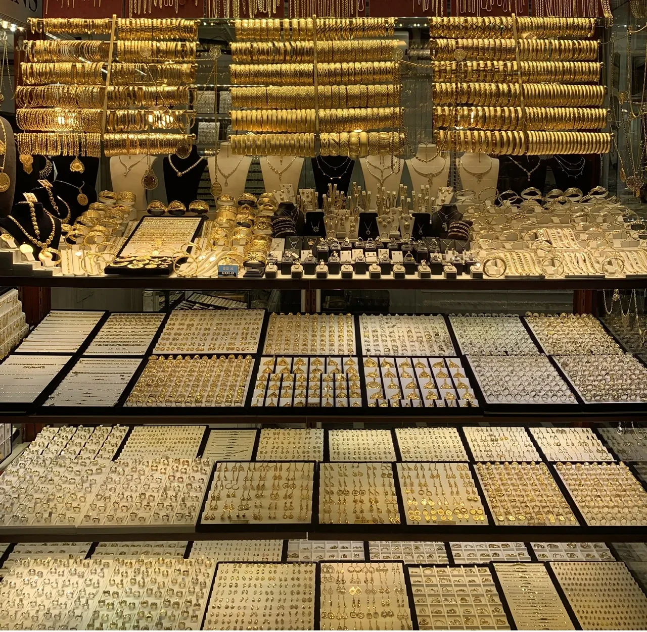 Altın yıl sonunda ne kadar olacak? Uzman isim uyardı: Satış yapmayın!