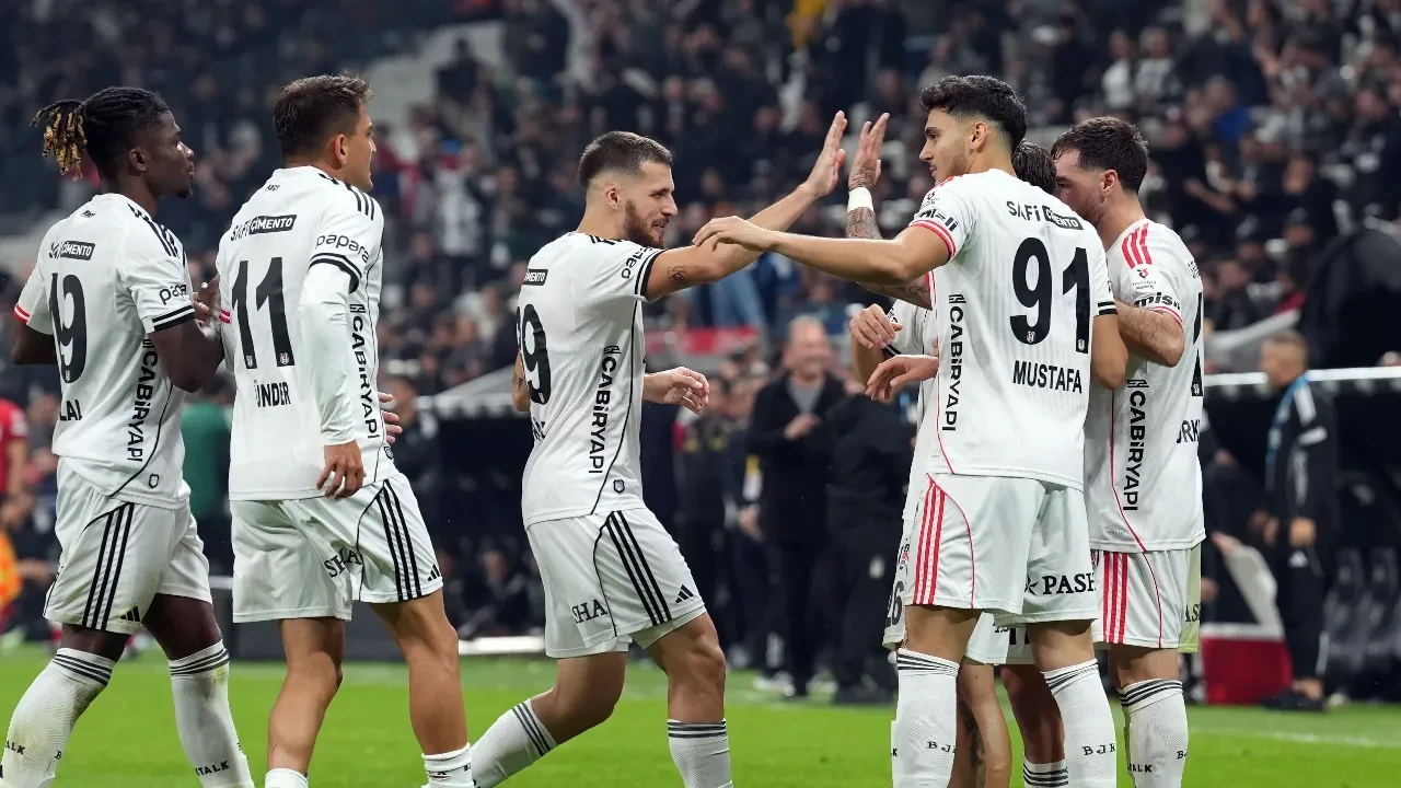 Beşiktaş Kocaelispor maç skoru belli oldu! 3 puanı 3 golle aldı