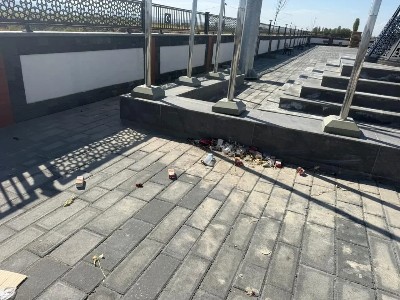 Iğdır'da 13 şehit için yapılan anıtta büyük saygısızlık! Görüntüler tepki çekti